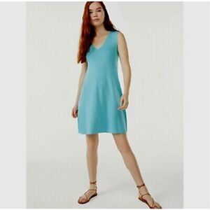 Free Assembly Sleeveless V-Neck Swing Sweater Dress Size Medium Blue Knee Length